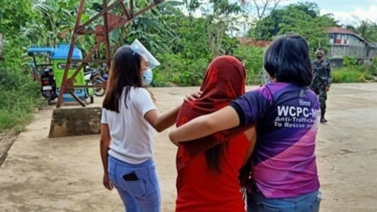 6 girls rescue OCT 20