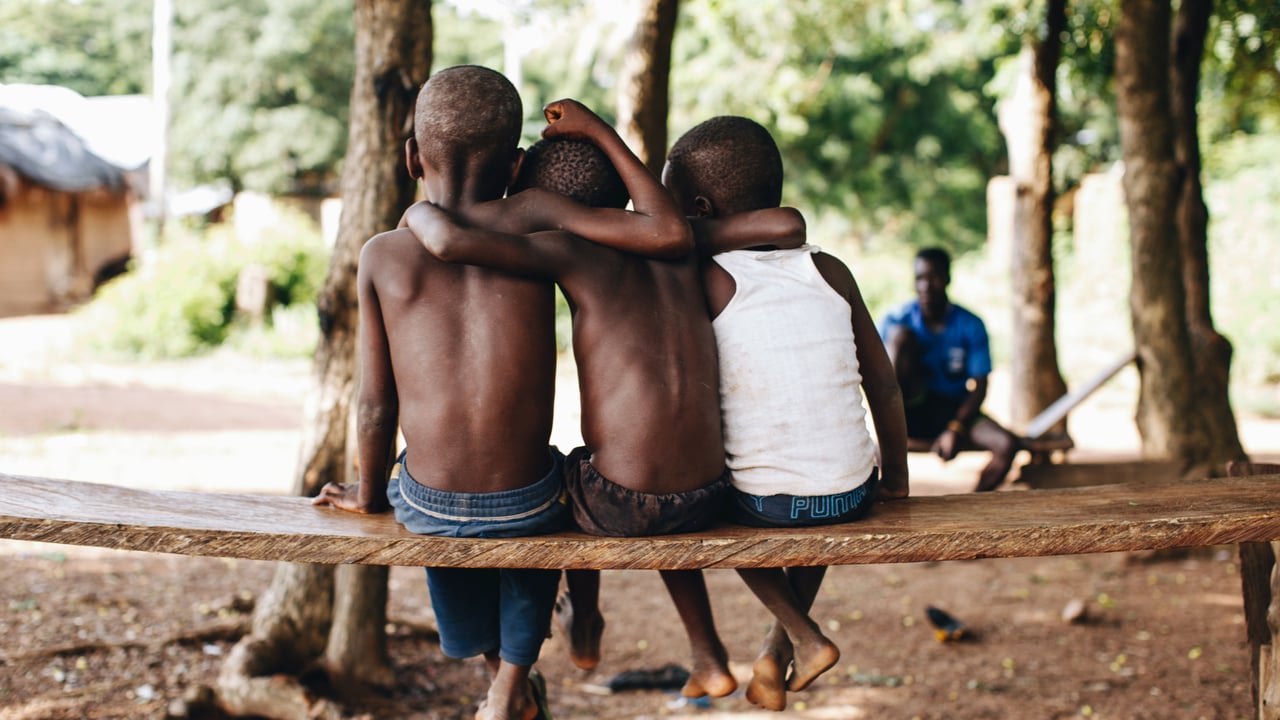 C 47 jpg 201907 ACC Ghanaian Children on Lake Stock Photos Approved for Full Use 2022 07 13 161443 asgc