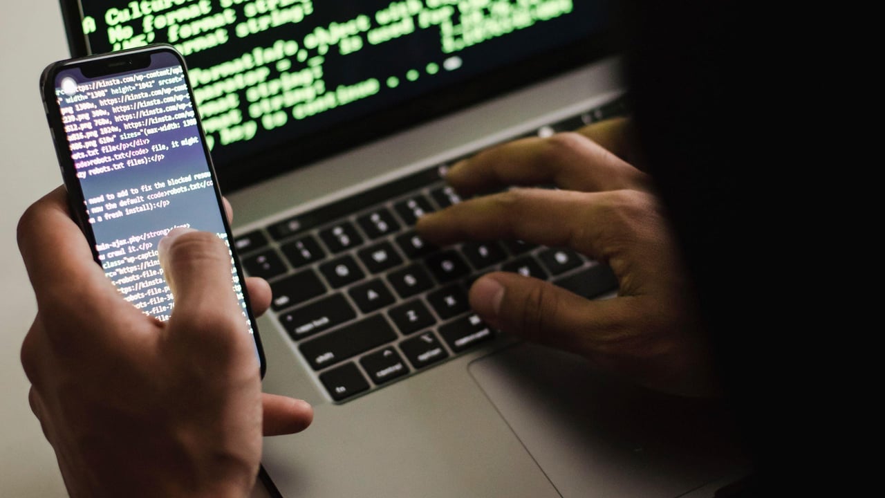 Scam cyber