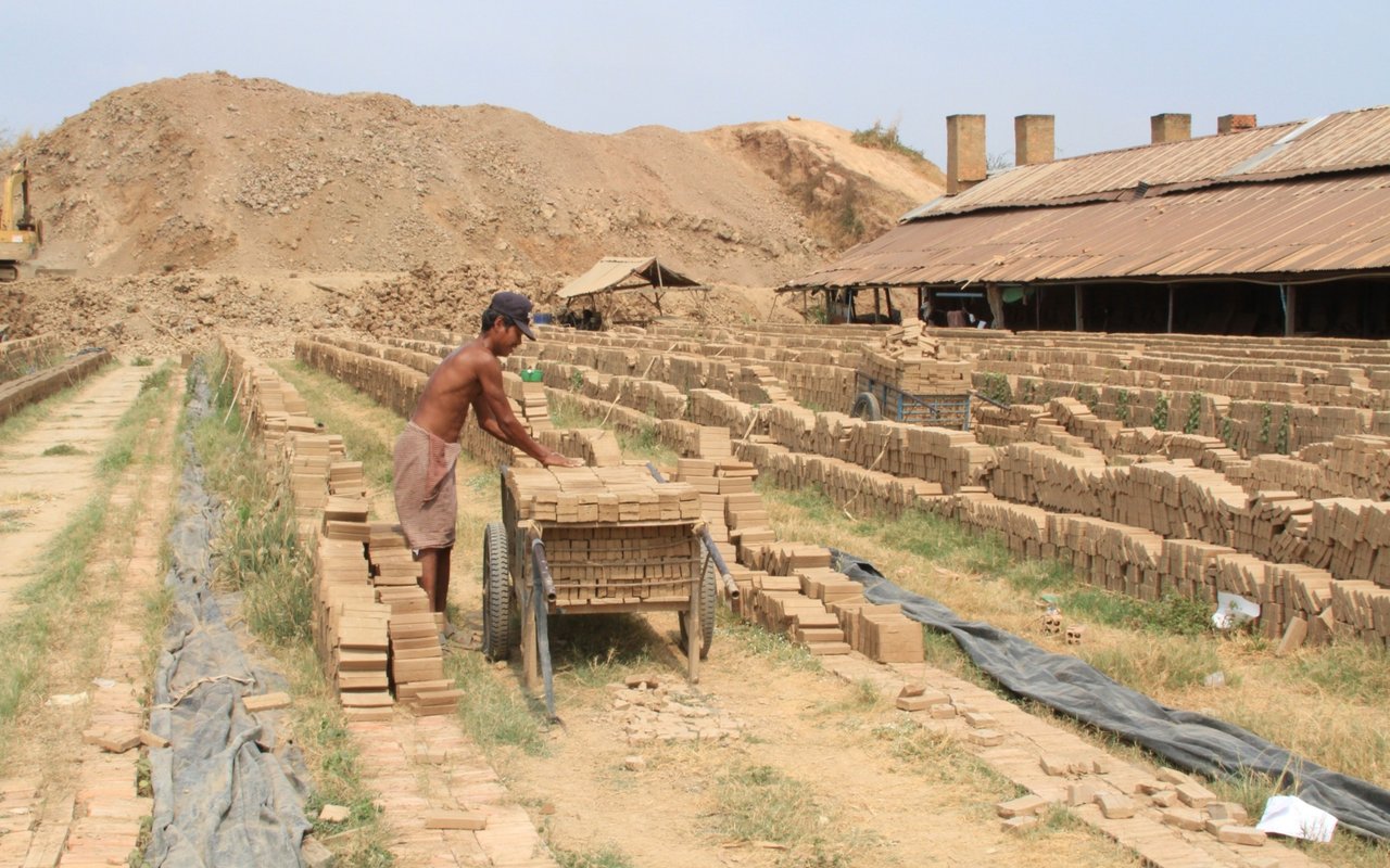 IMG 4890 JPG 201603 PHN Cambodia Labor Trafficking Approved for Full Use