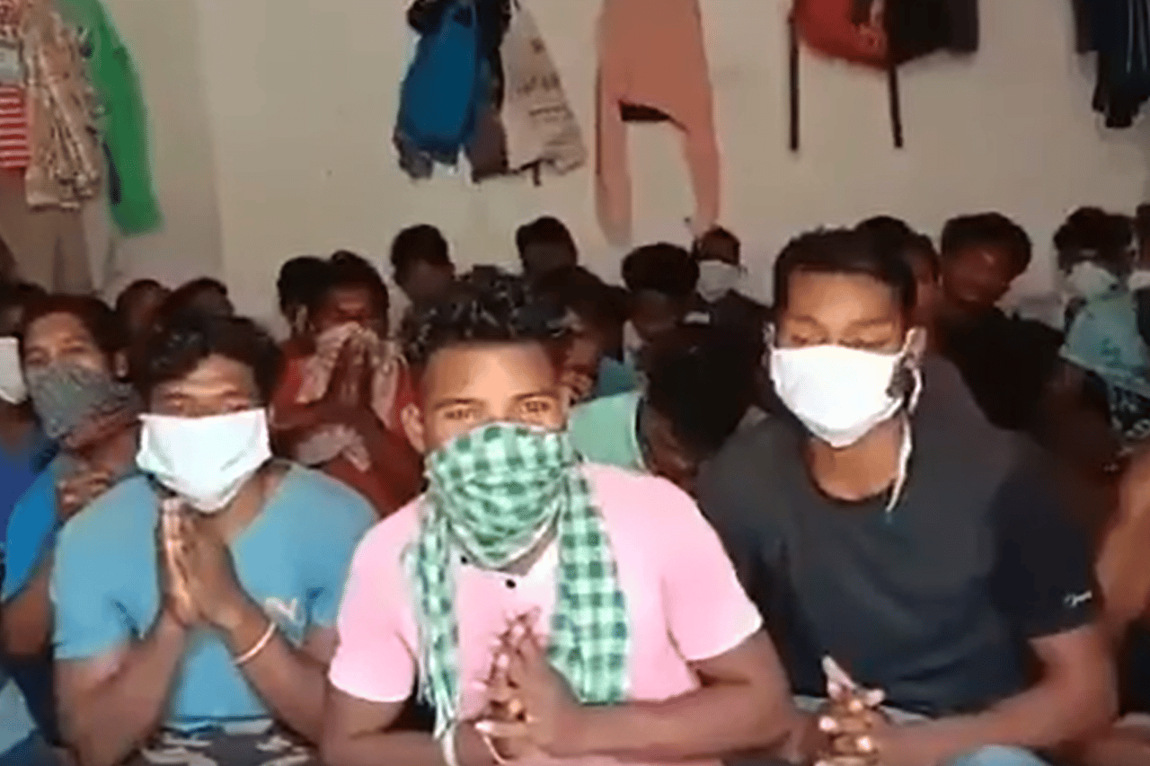 500 Stranded Labourers