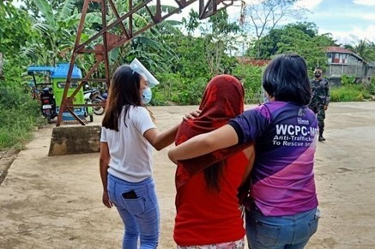 6 girls rescue OCT 20