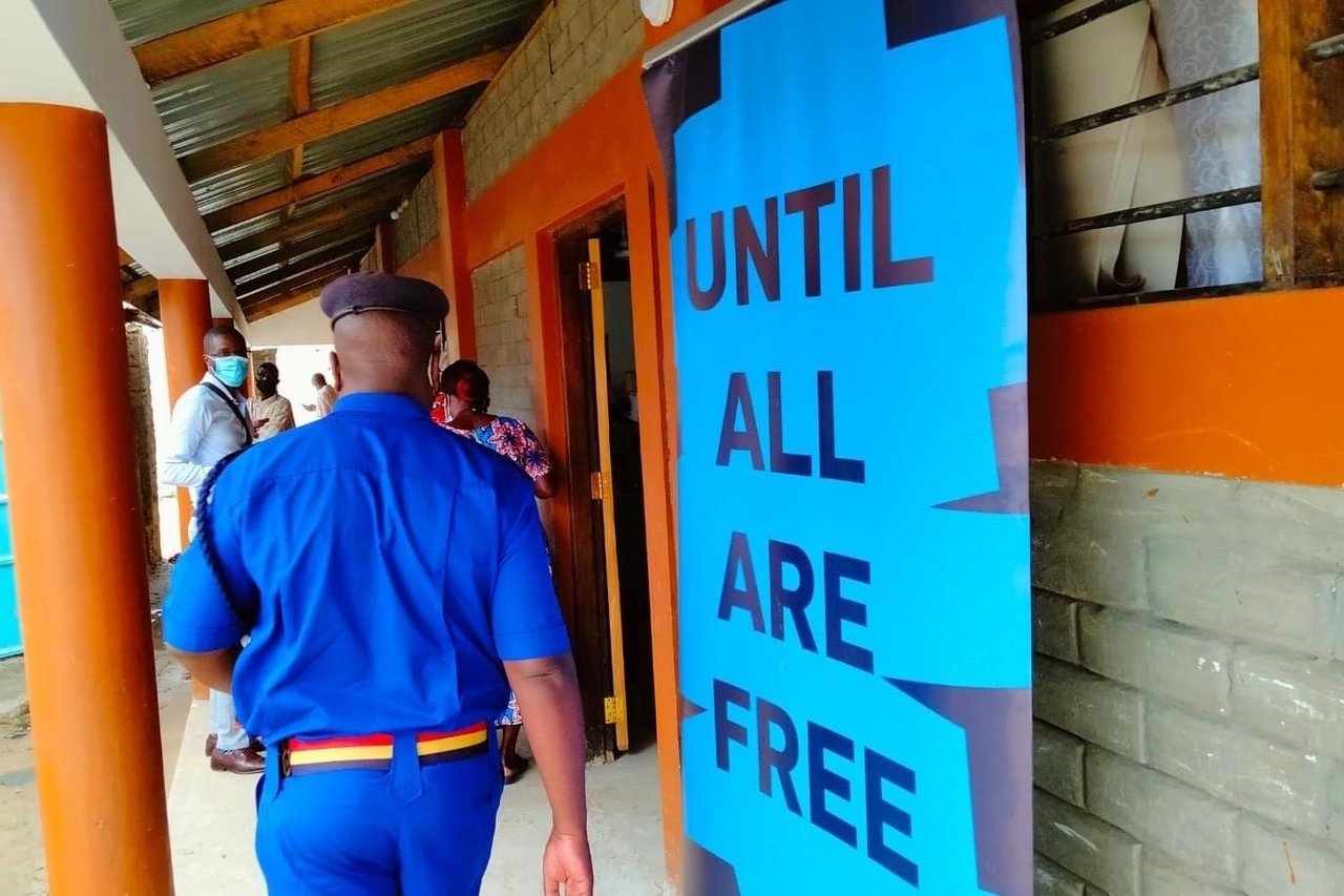 Kenya photos 202109 KEN CSEC Police Photo Approved for Full Use