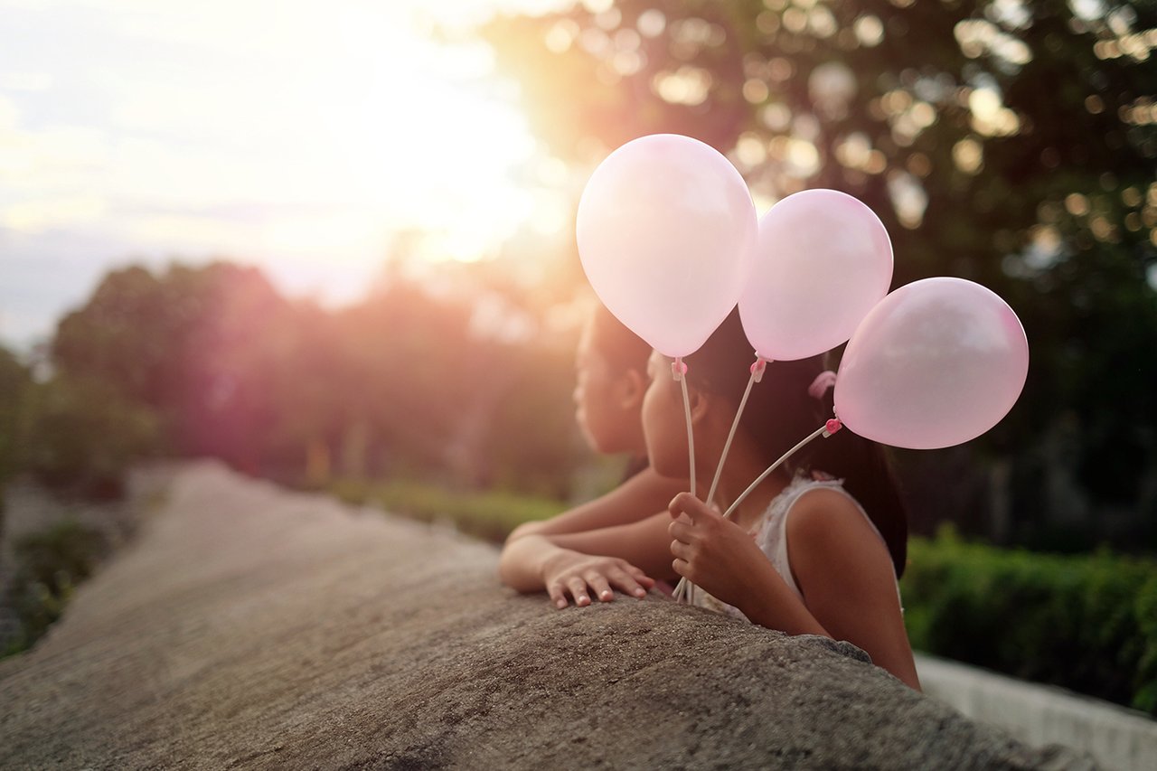 Girls balloons 2